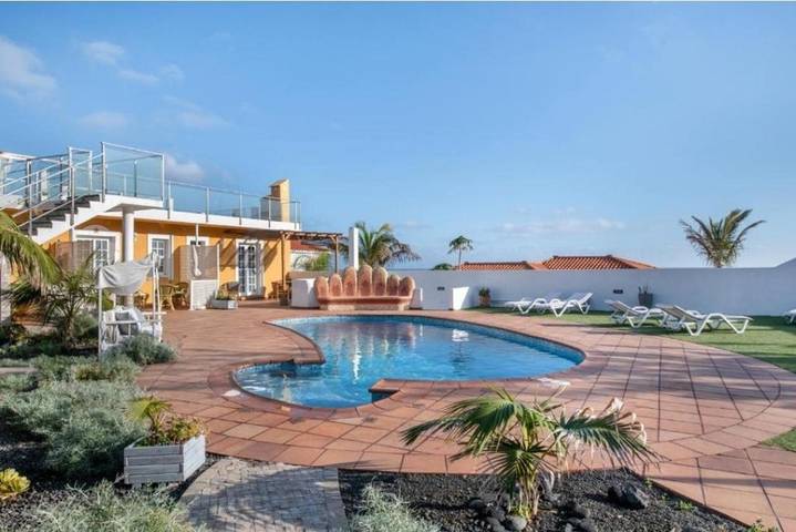 Chalet para 2 personas, con jardín y piscina en La Palma