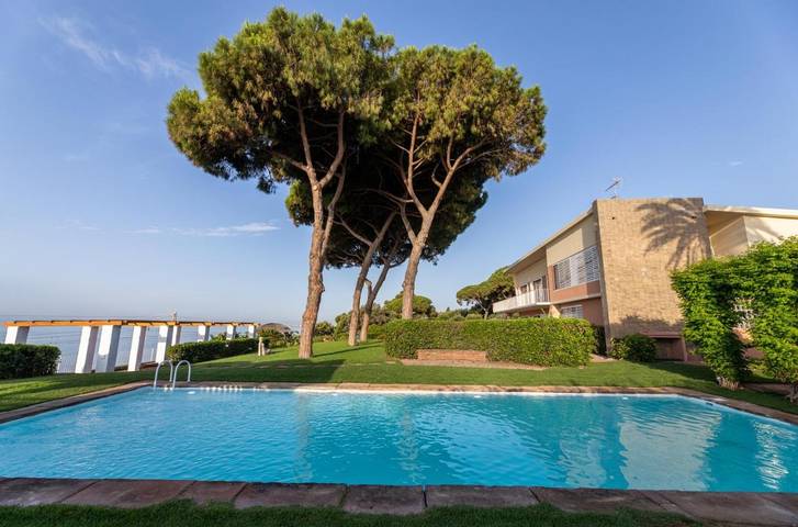 Ferienhaus für 16 Personen, mit Balkon und Terrasse sowie Garten und Pool in Mataró - 2