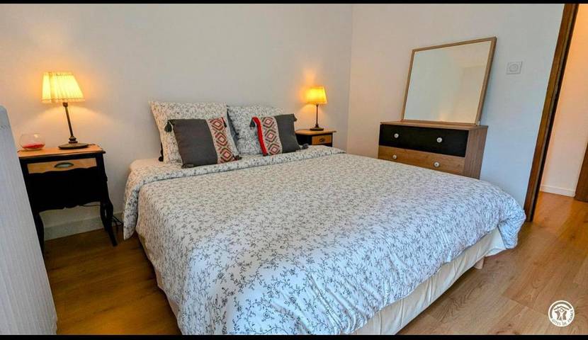 Location de vacances pour 2 personnes, avec terrasse et piscine à Nuits-Saint-Georges - 3