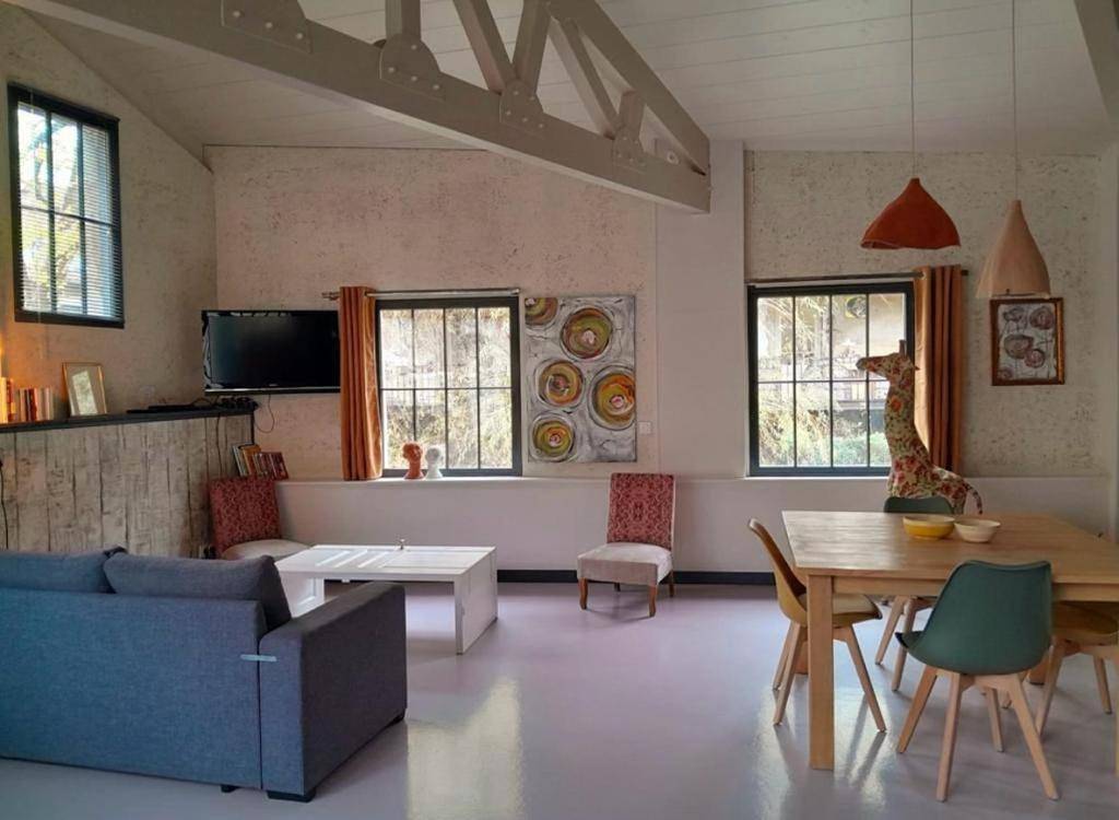 One-Bedroom House in Arbois (homonymie), Jura Francais