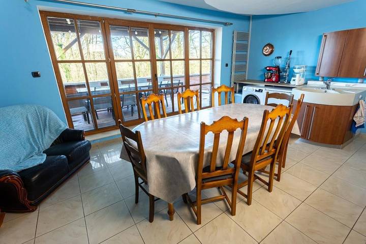Gîte pour 12 personnes, avec terrasse à Fleurus - 3
