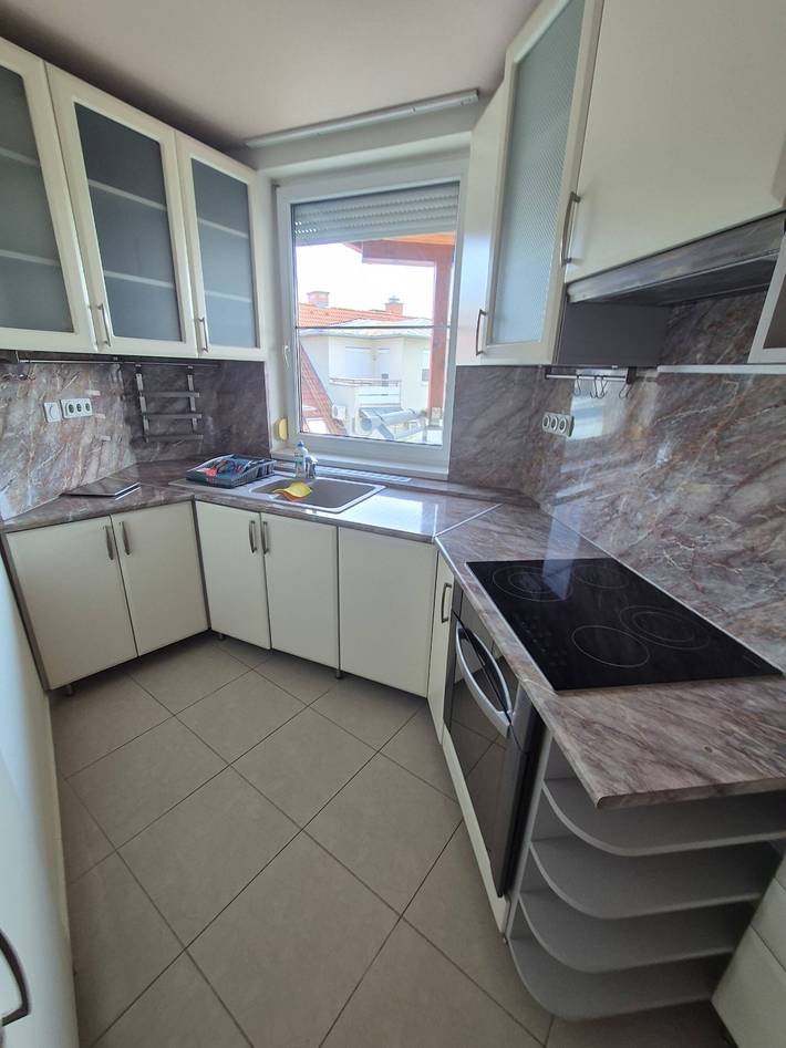 Ganze Wohnung, Quelle Apartment - 2Br Apartment mit privatem Gartenanschluss und Sauna in Ketschkemet, Kecskeméti járás
