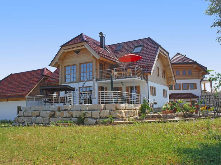 Ferienwohnung für 7 Personen, mit Balkon und Garten sowie Sauna und Ausblick in der Stuttgart Region