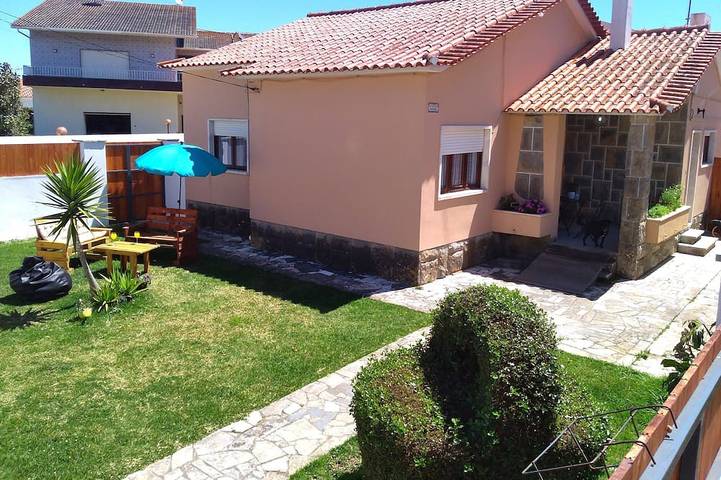 Casa de férias para 5 pessoas, com jardim e terraço em Magoito