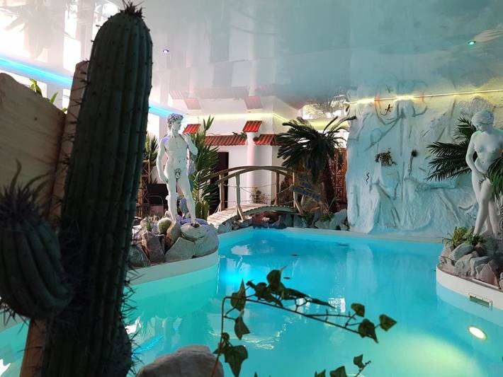 Hotel für 2 Personen, mit Whirlpool und Garten sowie Pool und Sauna in Allenbach