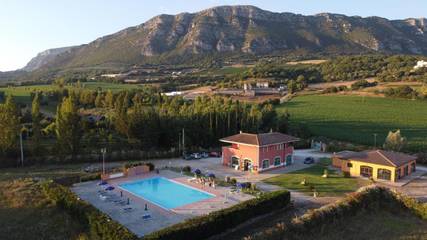 Chambre d’hôte pour 3 personnes, avec terrasse et jardin ainsi que vue et piscine à Giungano