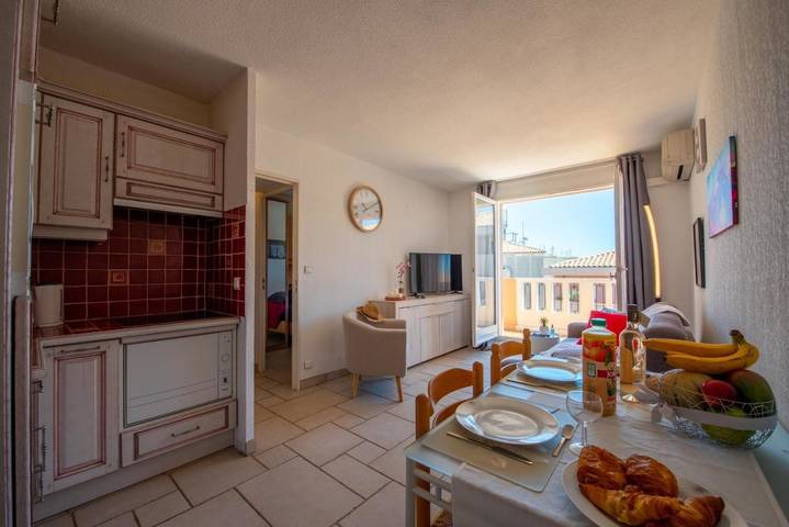 Gîte pour 4 personnes, avec vue et balcon dans Office de Tourisme Sainte Maxime - 2