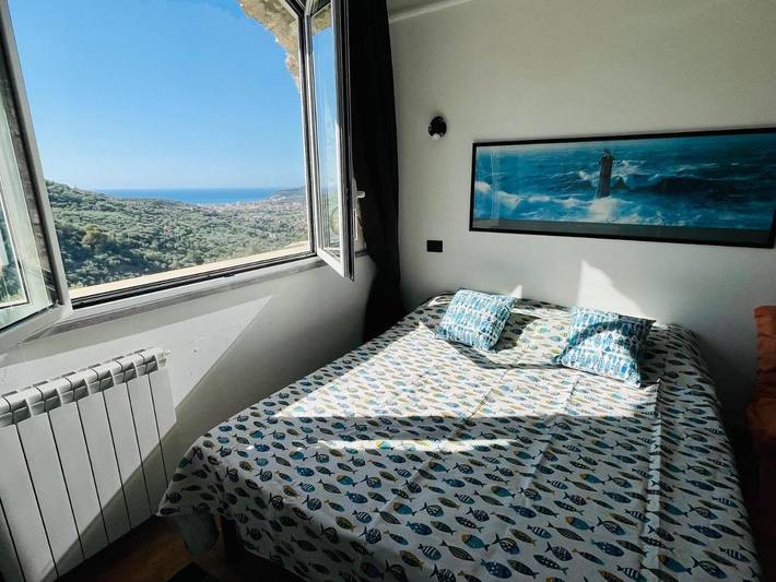 Ferienwohnung für 3 Personen, mit Terrasse und Garten sowie Ausblick