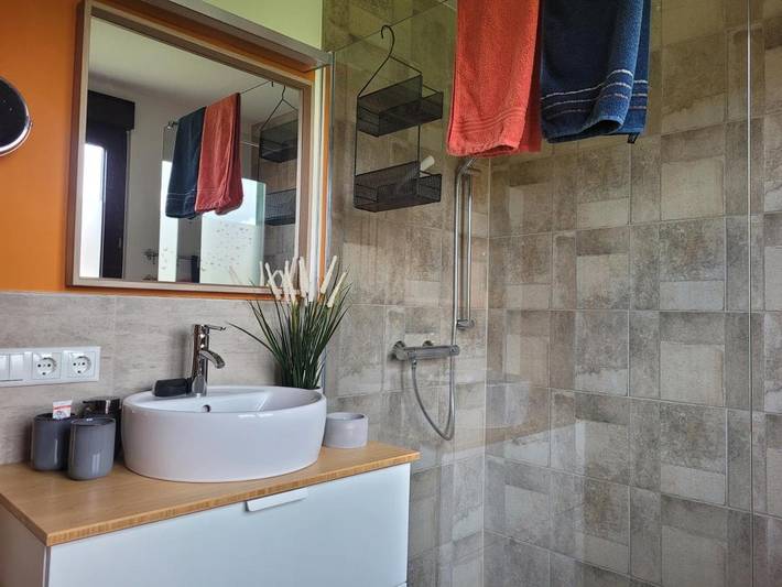 Ferienwohnung für 2 Personen, mit Terrasse und Garten in Bad Berka - 2