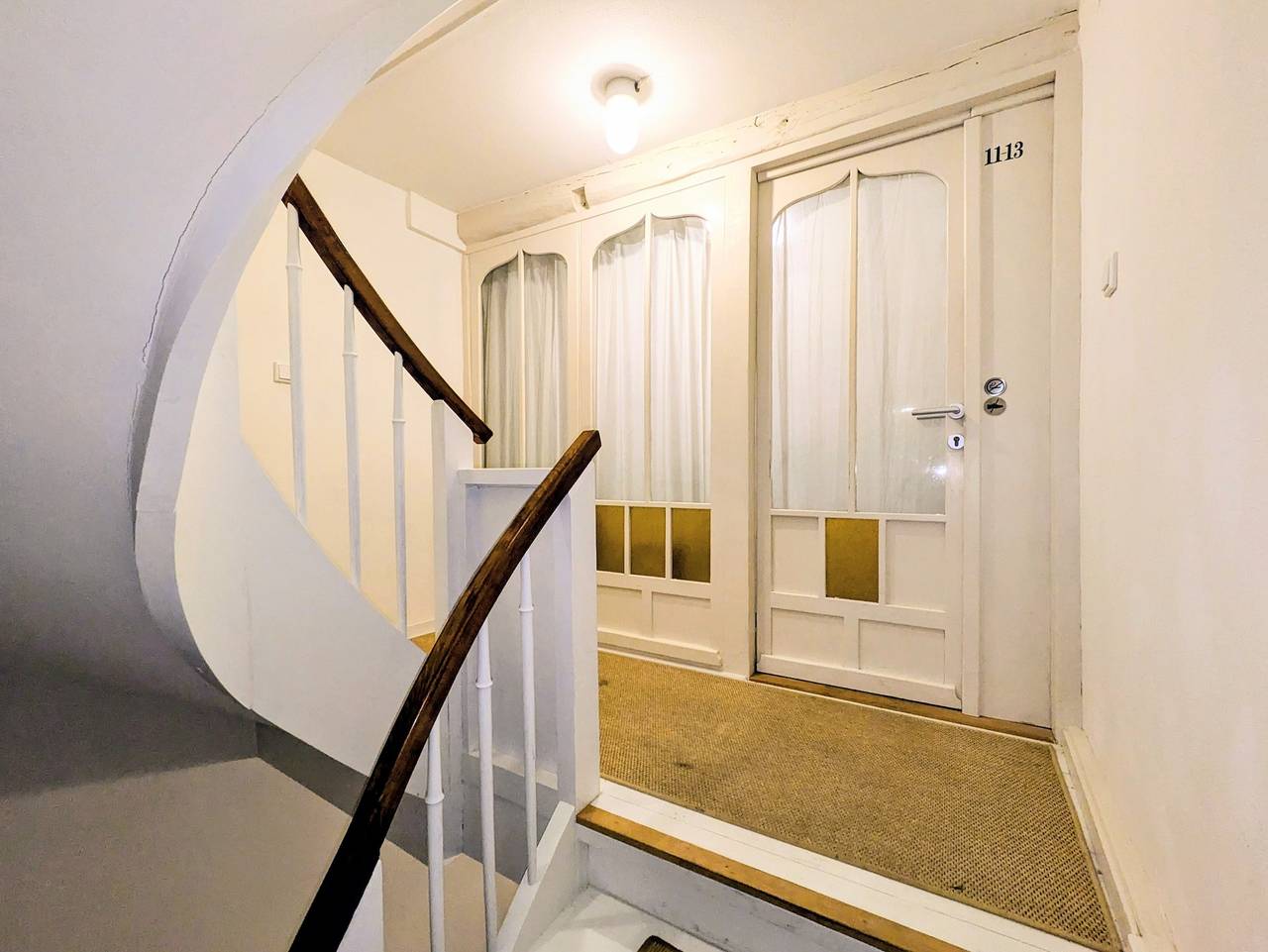 Ganze Ferienwohnung, Monteurzimmer Kassel Monteurwohnung Ferienwohnung Banane 1- 6 Personen Parkplatz & Küche Modern in Wolfsanger-Hasenhecke, Kassel