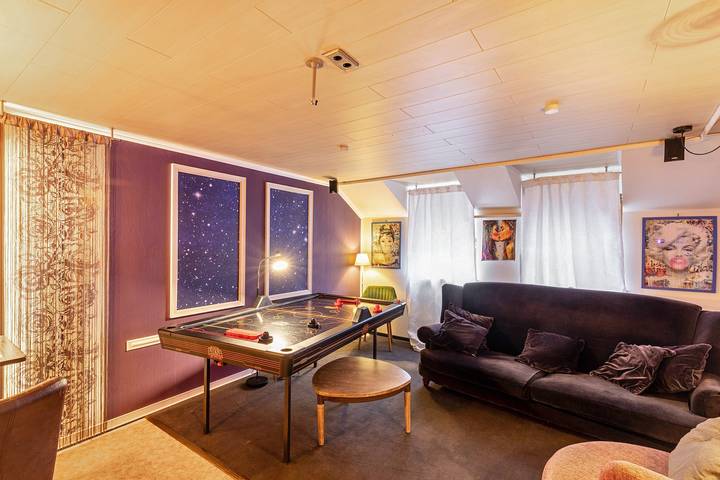 Ferienhaus für 19 Personen, mit Sauna und Whirlpool sowie Balkon, mit Haustier in Rheinland-Pfalz - 2