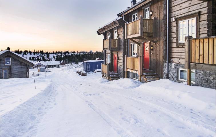 Ganze Ferienwohnung, Ferienwohnung für 8 Personen mit Terrasse in Sjusjoen, Ringsaker