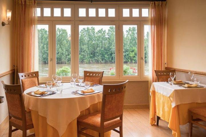 Hôtel pour 2 personnes, avec terrasse et vue à Saint-Florent-le-Vieil - 3