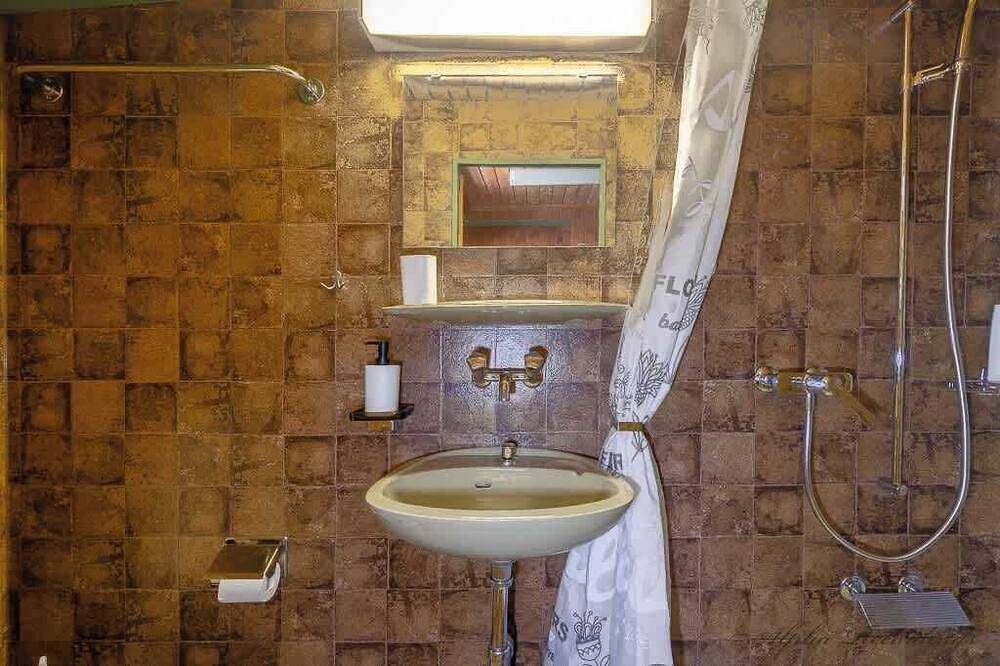 Apartamento entero, Next to the spa | Wlan | Garden | parking lot in Zurzach, Aargau-Basel