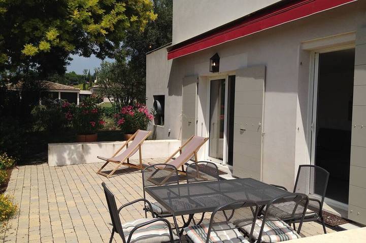 Villa für 4 Personen, mit Terrasse und Garten