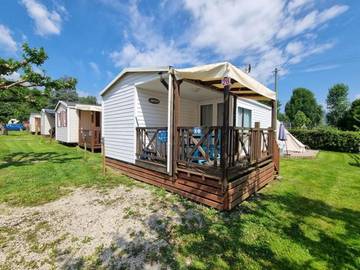 Location de vacances pour 4 personnes, avec terrasse à Novalaise