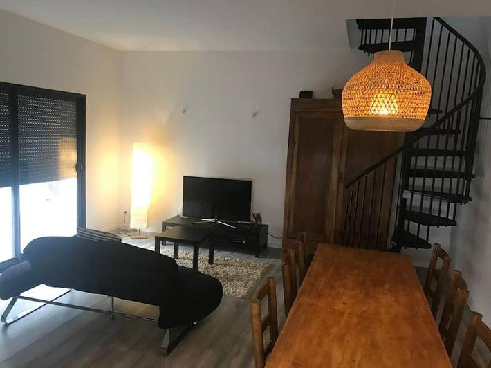 Location de vacances pour 2 personnes, avec vue et jardin à Laudun-l'Ardoise - 2
