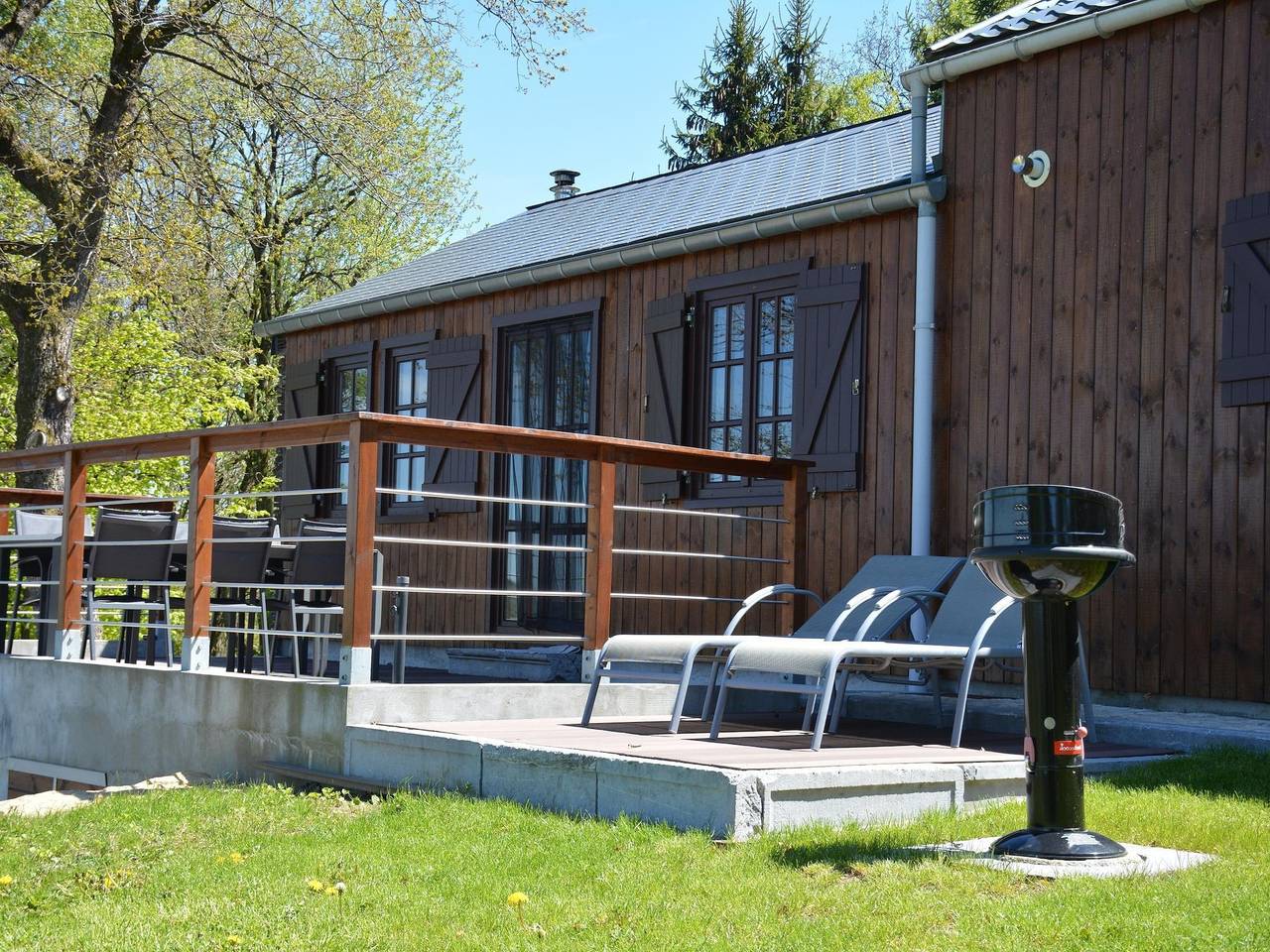 Charmantes Chalet in Vielsalm in Bihain, Vielsalm
