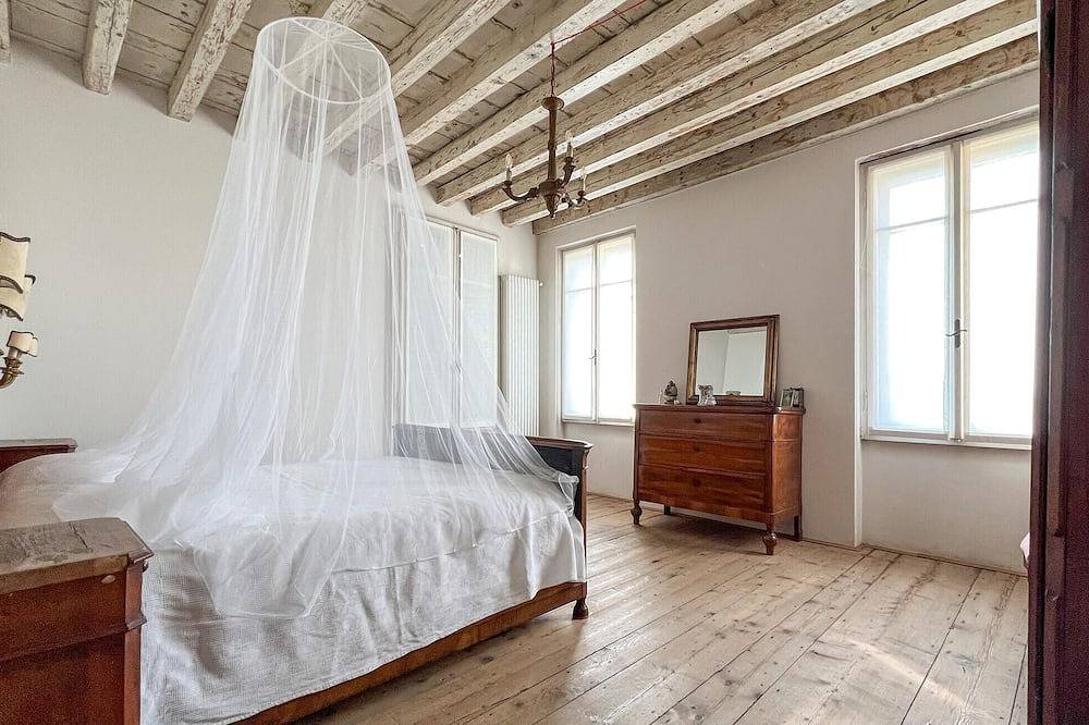 Prachtig huis in pacengo di lazise vr in Lazise, Garda Bergen