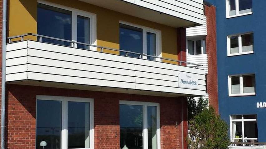 Ferielejlighed for 4 personer, med udsigt og have samt terrasse i Helgoland
