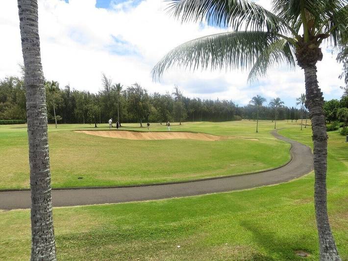 Vacation rental for 4 people, with terrace and yard as well as pool and hot tub in Turtle Bay