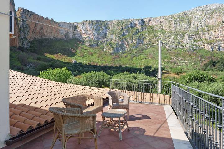 Casa vacanza per 8 persone, con Giardino a Custonaci
