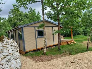 Gîte pour 5 personnes, avec terrasse à Laburgade