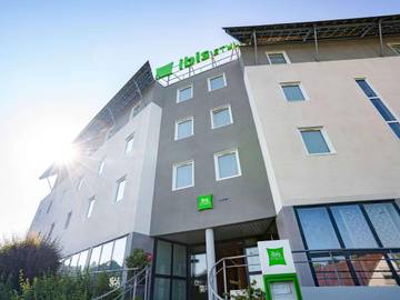Hôtel pour 2 personnes, avec terrasse et vue, animaux acceptés à Guéret
