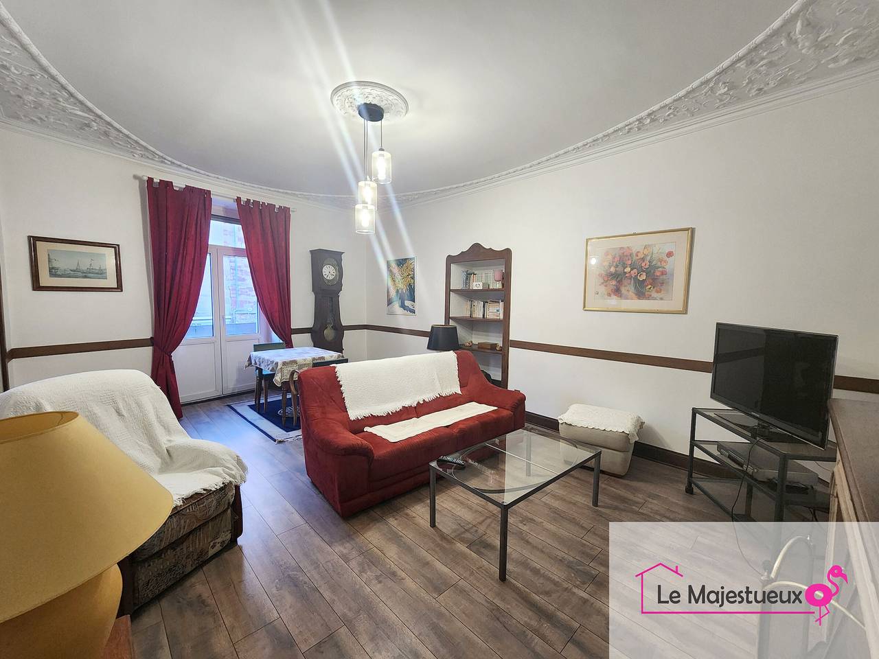 Apartamento entero, Apartamento amplio con aire acondicionado - 6 pers. in Luxeuil-les-Bains, Alto Saona