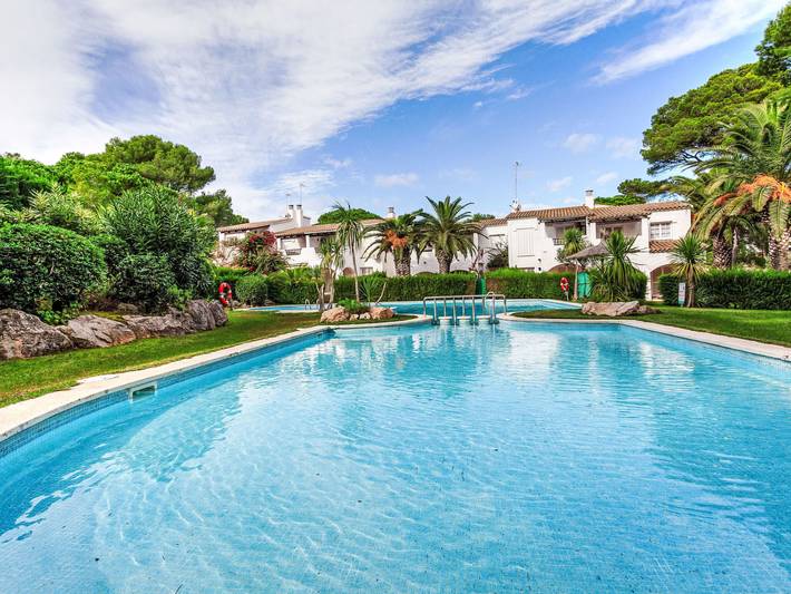 Ferienhaus für 4 Personen, mit Terrasse und Garten sowie Kinderpool in Pals