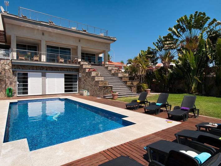 Casa de vacaciones para 12 personas, con terraza y jardín en Sonnenland