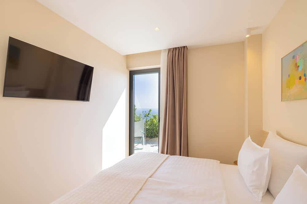 Eine angenehme, neu erbaute Villa mit Swimmingpool, ideal zum Entspannen in Ruhe in Brela, Makarska Riviera
