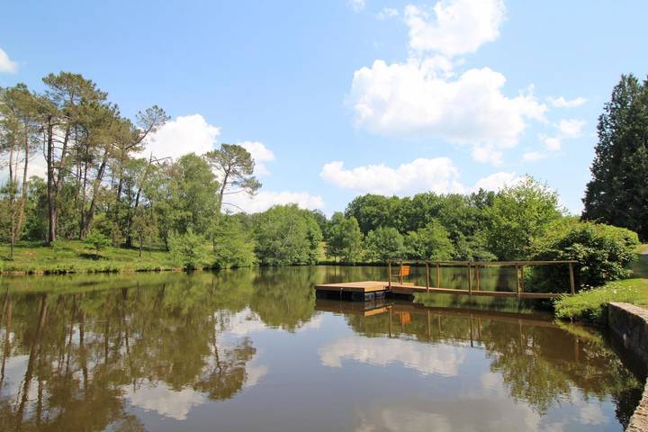 Le pêcheur in Saint-Aurélien, Région de Limoges