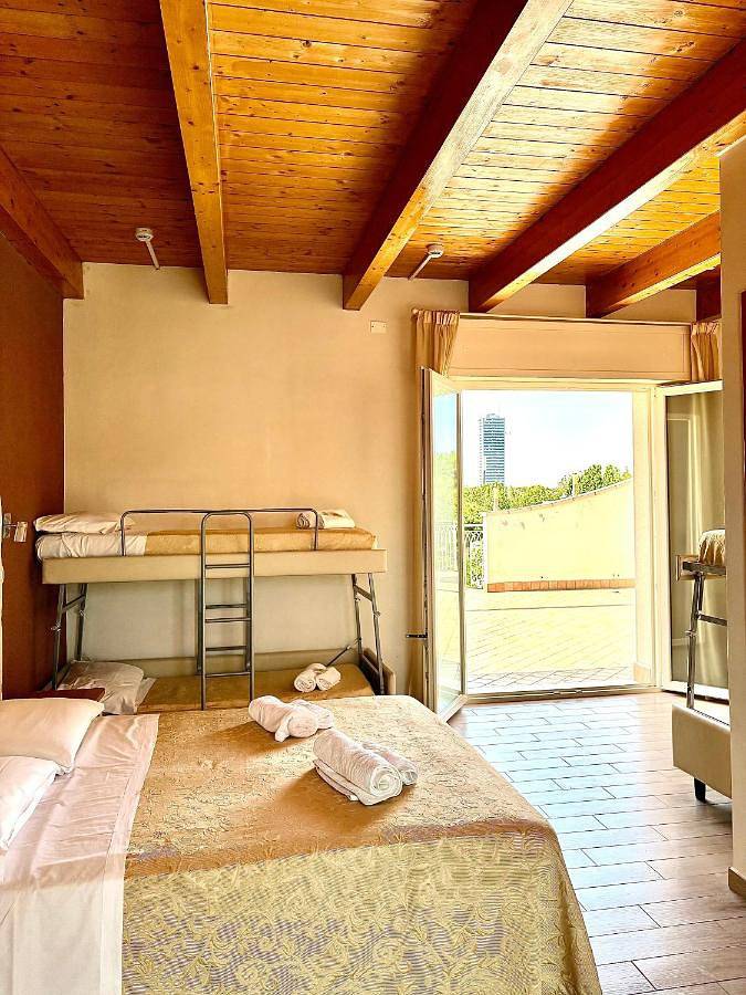 Apartamento de vacaciones para 6 personas, con vistas y balcón - 1