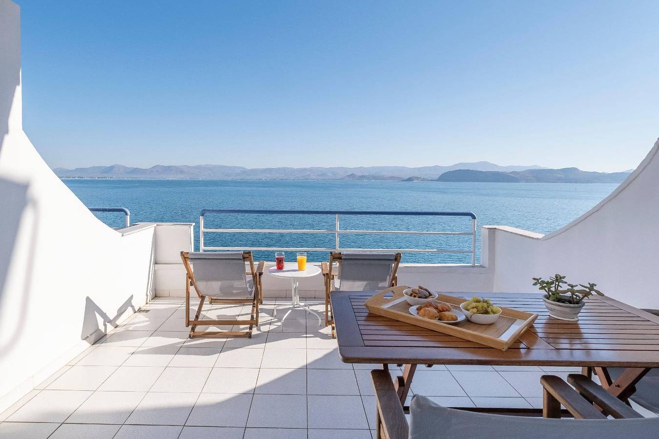 Ganze Ferienwohnung, Schöne Ferienwohnung mit Meerblick in Kiveri in Xiropigado, Kynouria