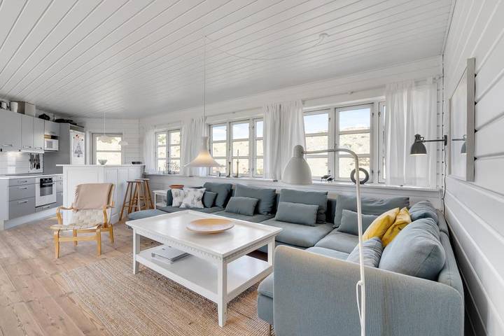 Strandnahes Ferienhaus mit  Whirlpool und Sauna auf ungestörtem Grundstück in Grærup, Varde
