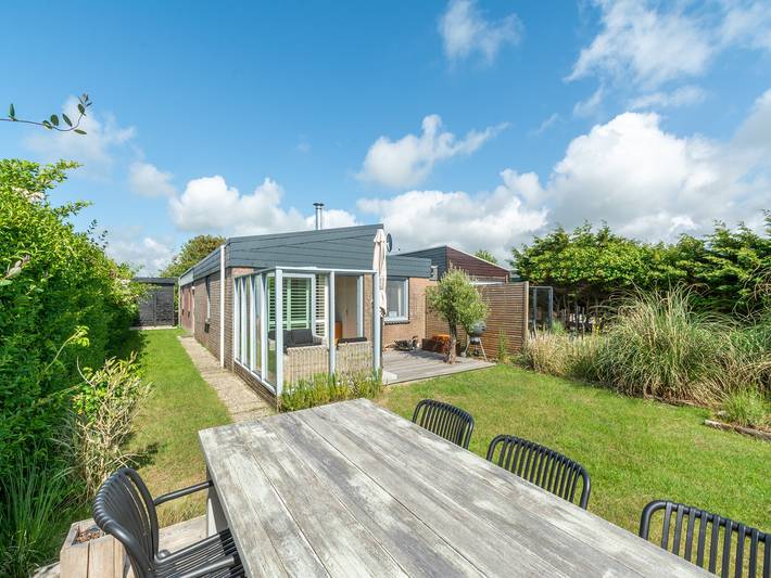 Bungalow voor 5 personen, met terras en tuin, met huisdier in Callantsoog