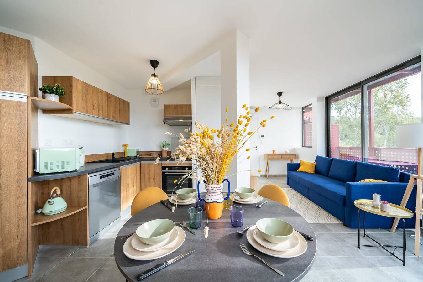 Ganze Wohnung, Renovated apartment with balcony and parking in Saint-Raphaël, Massif de l'Esterel