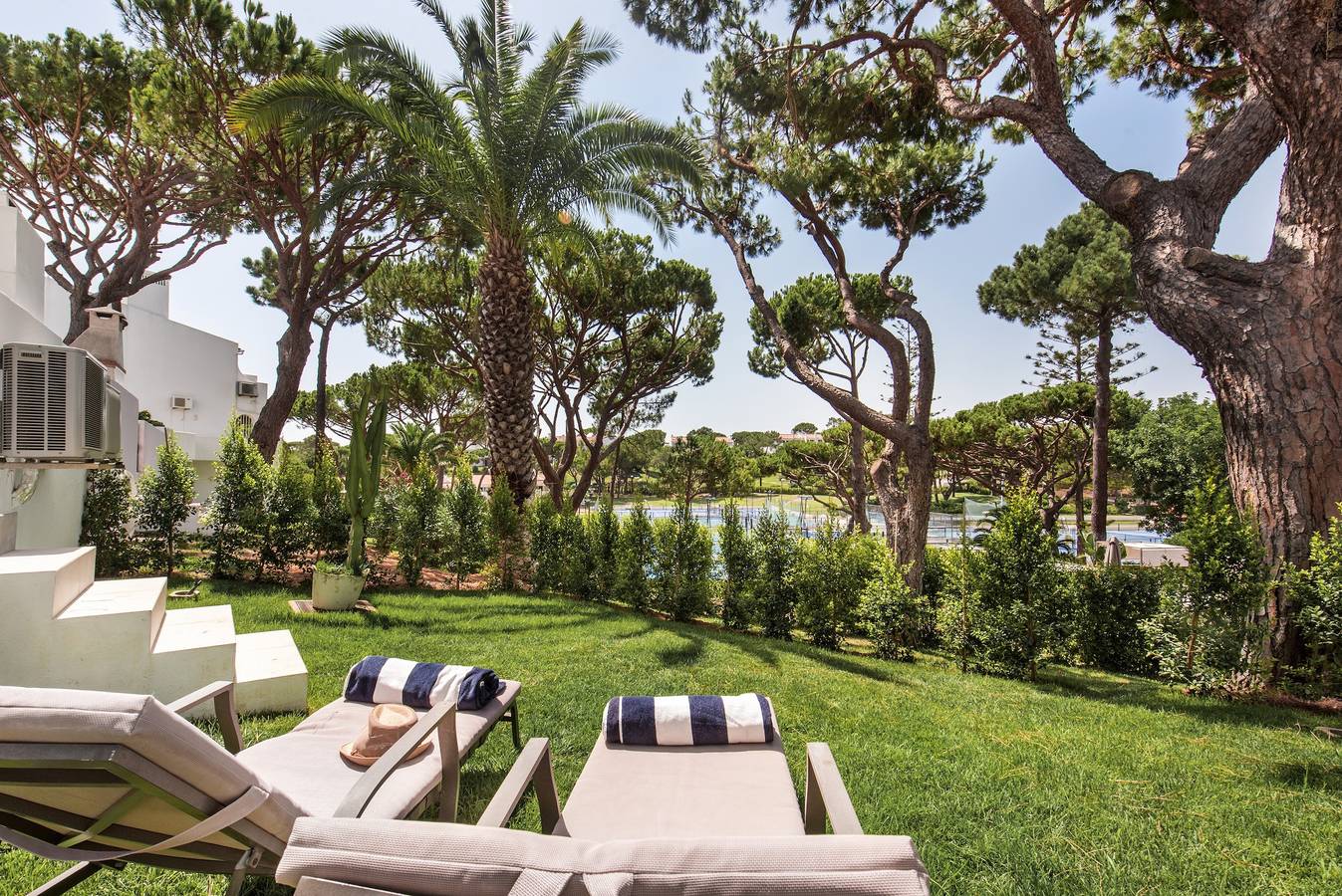 Ganze Wohnung, Apartment 'Florida' mit privatem Pool, Wlan und Klimaanlage in Vale do Lobo, Almancil