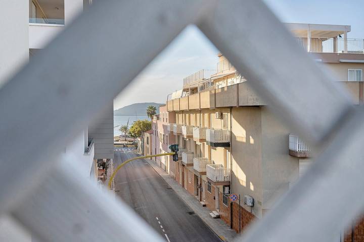 Entire apartment, Apartment 'Bentu E Mare' with Sea View, Wi-Fi and Air Conditioning in Pivarada, Alghero