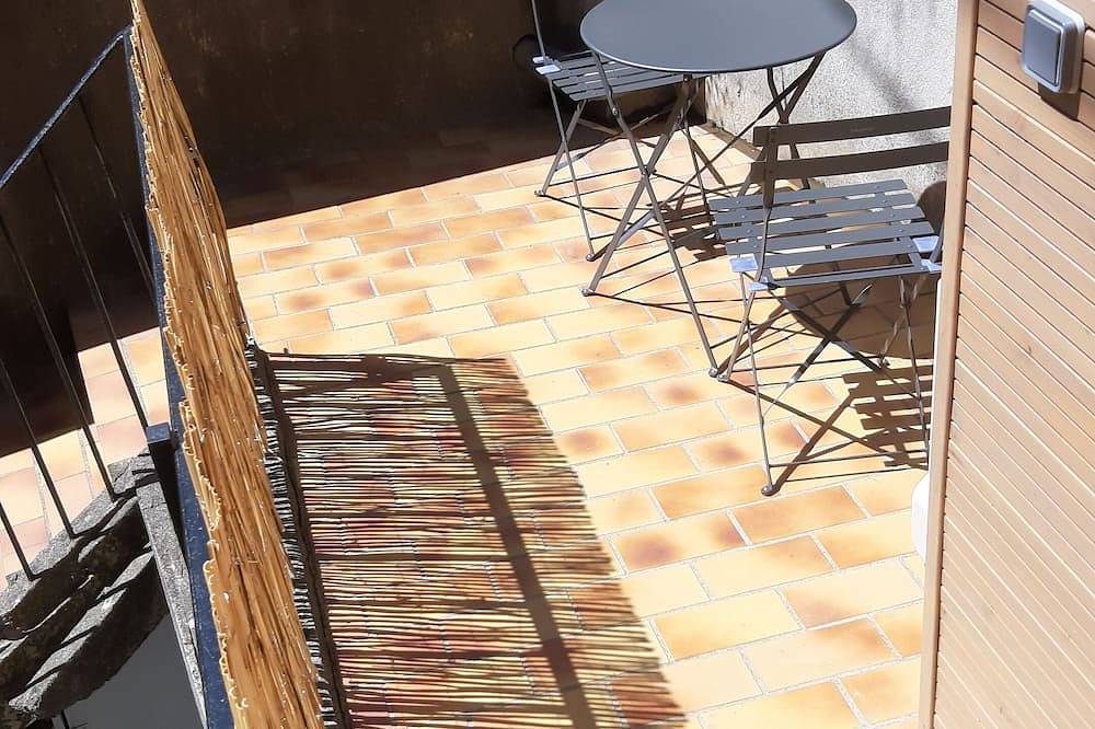 Entire apartment, Apartment in the center of Vals les Bains in Vals-les-Bains, Parc naturel régional des Monts d'Ardèche