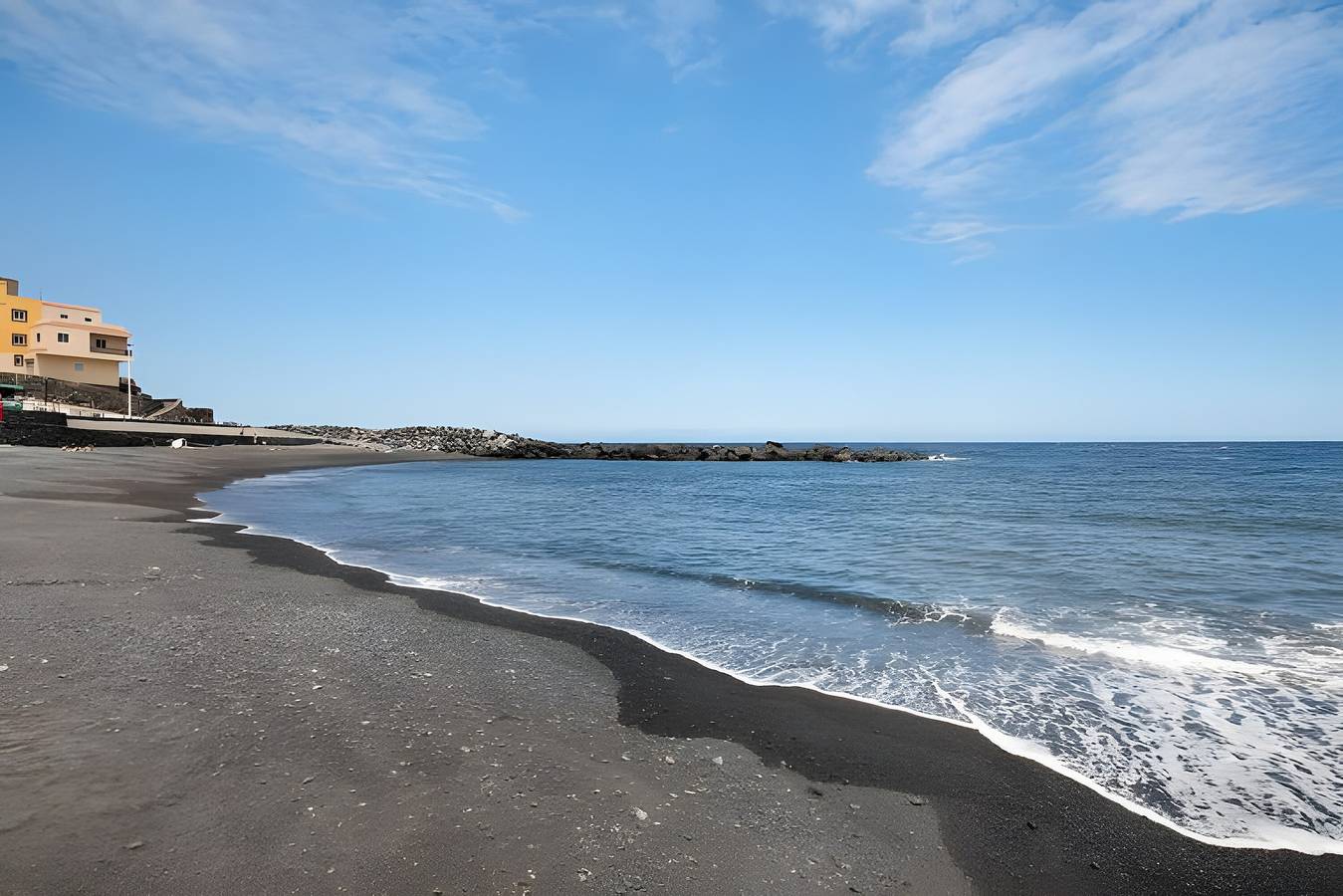 Vacation Home 'Casa Del Pescador 2' with Private Terrace, Balcony and Wi-Fi in Las Eras, Arico