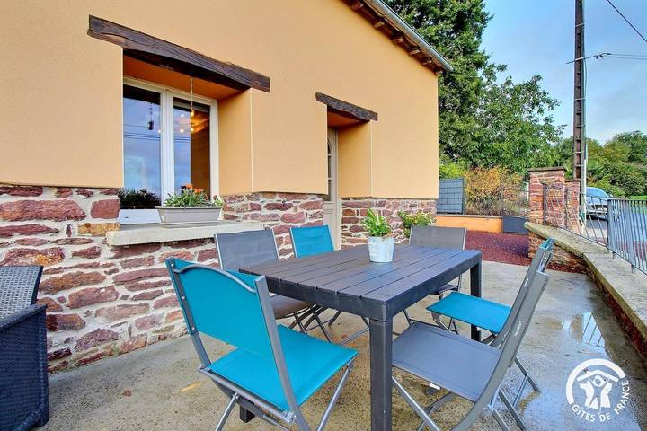 Gîte pour 4 personnes, avec jardin et terrasse à Mauron - 2