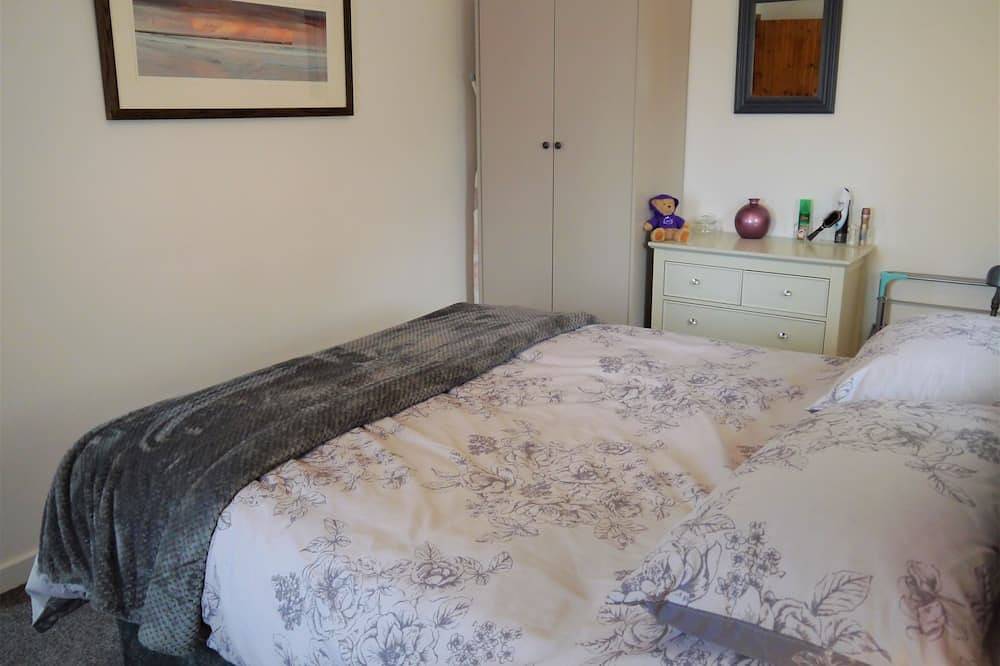 Kippford Stables -  a house that sleeps 4 guests  in 2 bedrooms in Kippford, Dumfries and Galloway