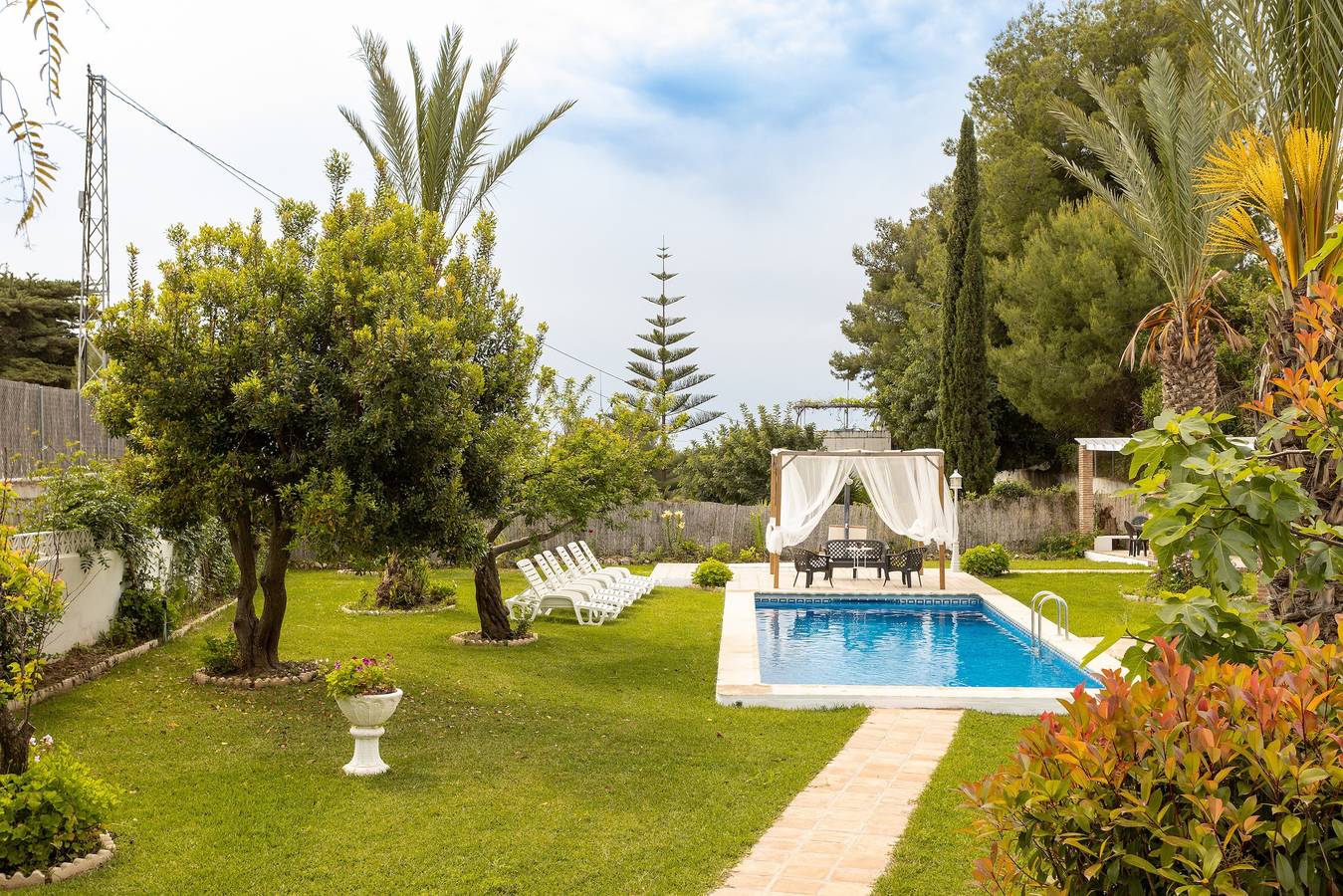 Vacation Home "El Valle de Arantxa" with Mountain View, Pool & Wi-Fi in Frigiliana, Cordillera Penibética