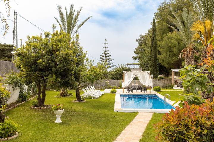Vacation Home "El Valle de Arantxa" with Mountain View, Pool & Wi-Fi in Frigiliana, Costa del Sol