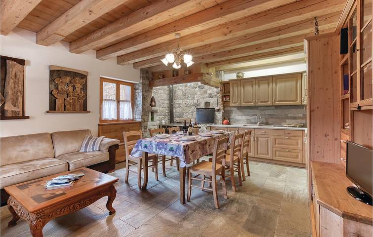 Accogliente appartamento 1BR vicino alla città e al fiume in Comeglians, Prealpi Carniche