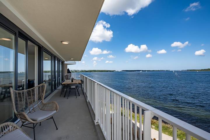 Vakantiehuis voor 6 personen, with balkon and balkon/terras as well as uitzicht op het meer - 1