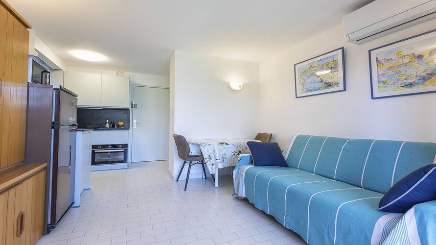 Gîte pour 4 personnes, avec piscine et terrasse dans Plage Richelieu - 3