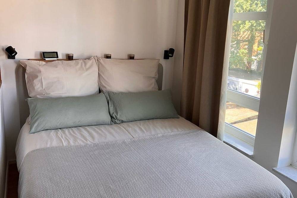 Ganze Wohnung, Löffelfertiges Design-Apartment neben Beethovenhalle mit Tiefgaragenstellplatz in Bonn, Rheinland